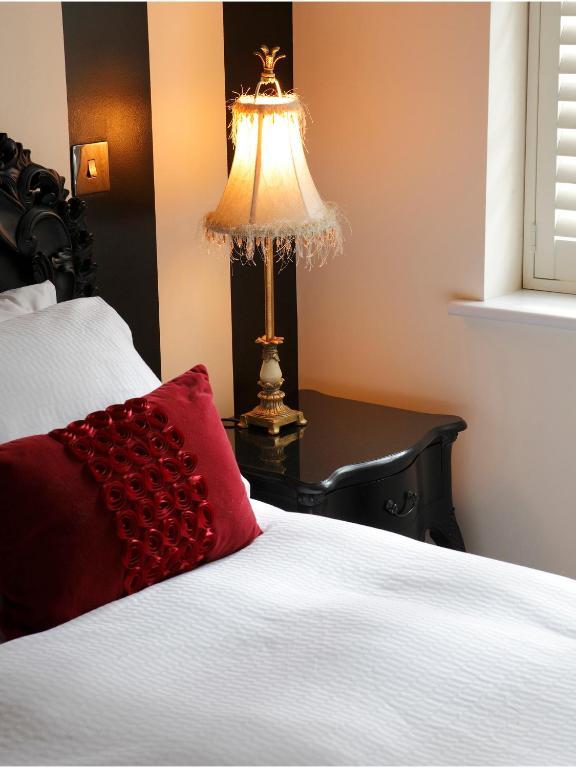 The Broad Leys Bed and Breakfast Aylesbury  Værelse billede