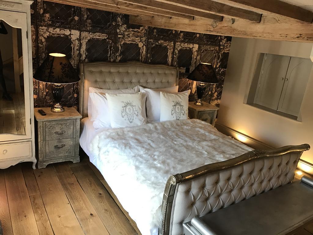 The Broad Leys Bed and Breakfast Aylesbury  Eksteriør billede