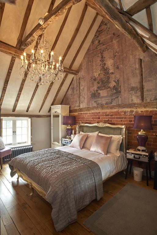 The Broad Leys Bed and Breakfast Aylesbury  Eksteriør billede