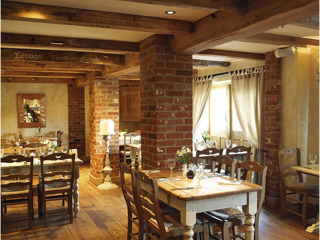 The Broad Leys Bed and Breakfast Aylesbury  Eksteriør billede