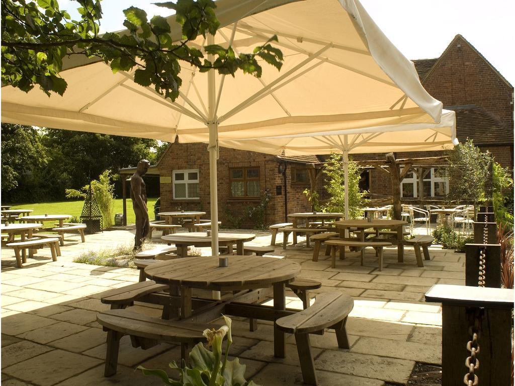 The Broad Leys Bed and Breakfast Aylesbury  Eksteriør billede